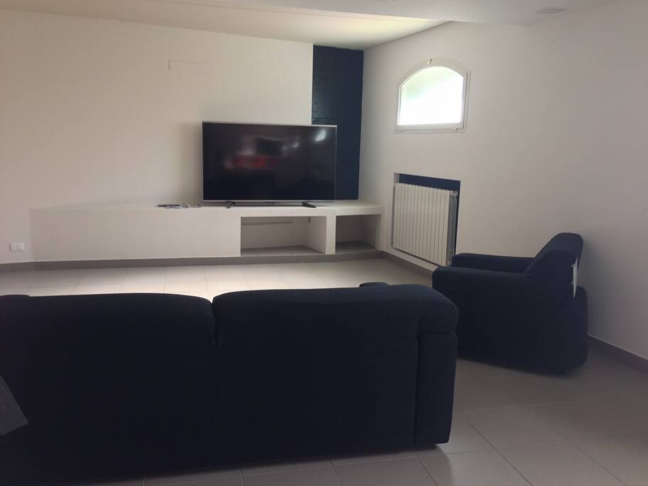 Open Space - Lounge and sleeping area