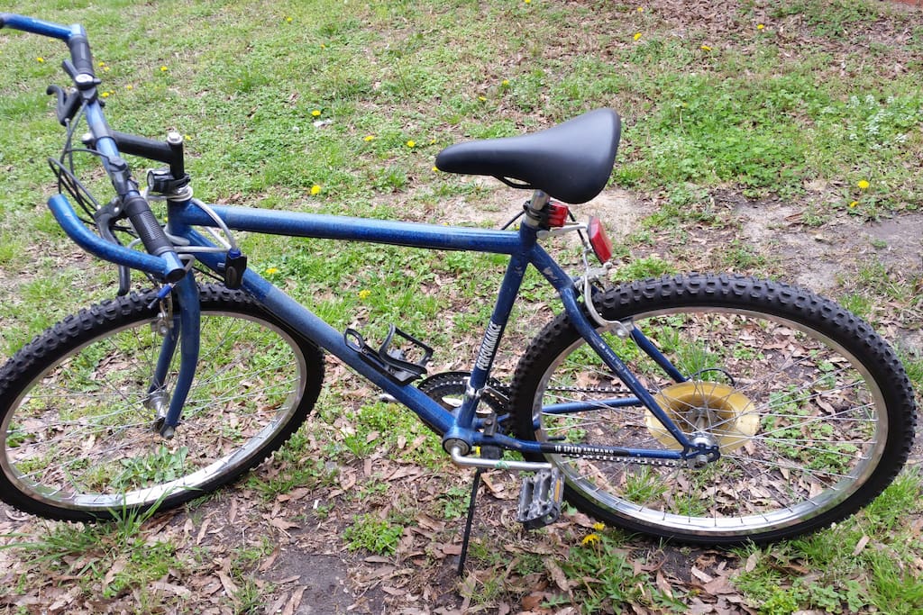 Feel free to use the bike to get around! Has front and rear lights for night riding and a lock!