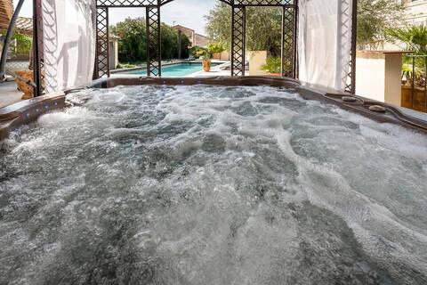 Mas de L'ilon Heated pool, spa, sauna, 9 bedrooms