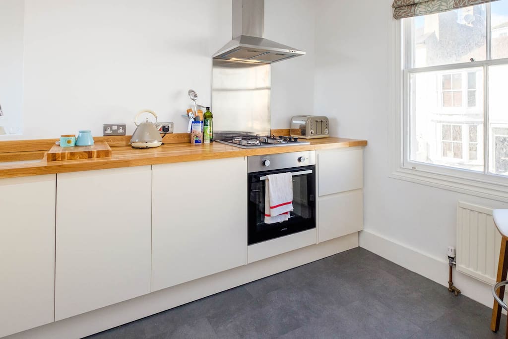 Fully equipped kitchen