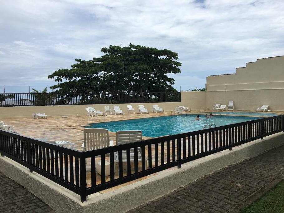 Piscina adultos e infantil