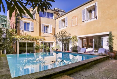 Hypcentre/Prestige/PalaisDesPapes/5ch/Piscine
