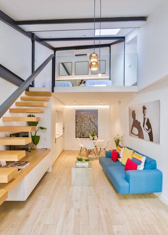 Location . Location . Location (f42) gallery image 3