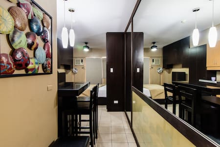 Winnie’s comfy studio near BGC, McKinley & Makati