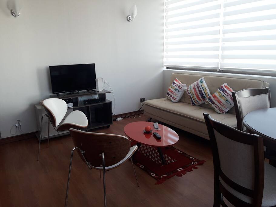 living con tv cable y wifi