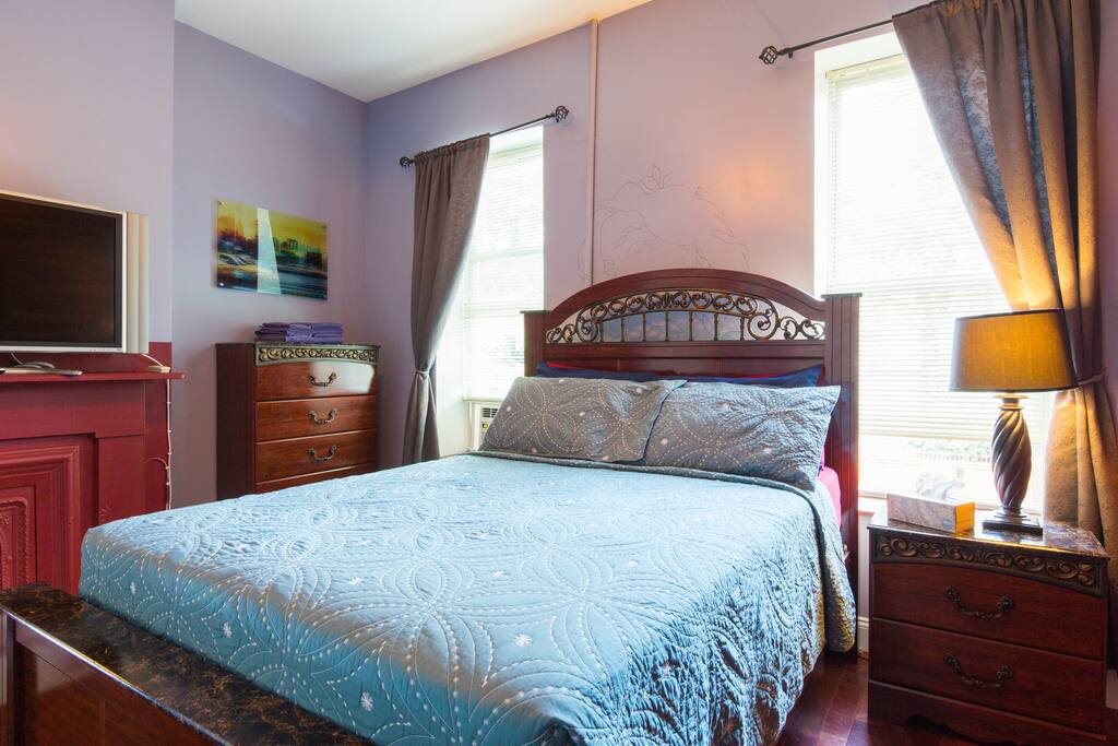 Regal Master bedroom, with bathroom en suite.
