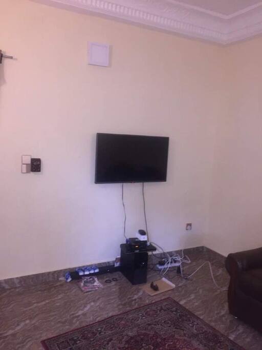 Bel appartement de vacances a Porto Novo - Apartments à louer à Porto Novo, Ouémé Department, Bénin Airbnb Logement entier à Porto Novo (Bénin). Joli appartement avec 2 grandes chambres ainsi q'une petite terrasse, et tout le nécessaire pour passer un agréable sejour a Porto-Novo en famille...... bel appartement de vacances a Porto Novo - Apartments à louer à Porto Novo, Ouémé Department, Bénin