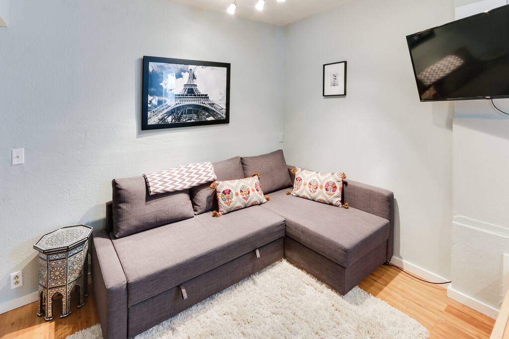 Pull-out couch, turns into a double bed
