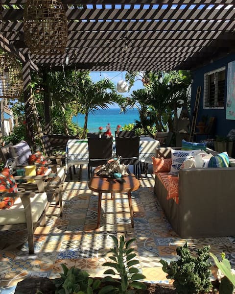 Prickly Pear View
Caribbean Coastal Home
