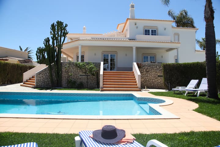 Algarve Holiday Bookings managed Airbnb listing 1