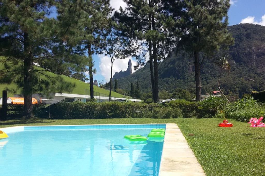 VISTA PANORAMICA CBF DEDO DE DEUS - CASA LUXO PARA PESSOAS DE FINO TRATO