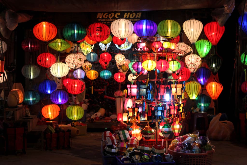Hoi An night market - 100m from the house