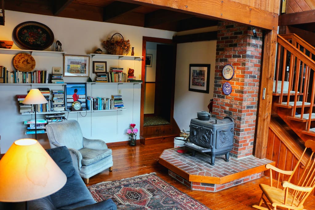 The living room and stove