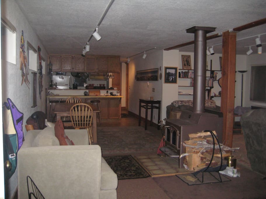Cozy fireplace, kitchen with a dining area that seats many. Plenty of room to feed an army.