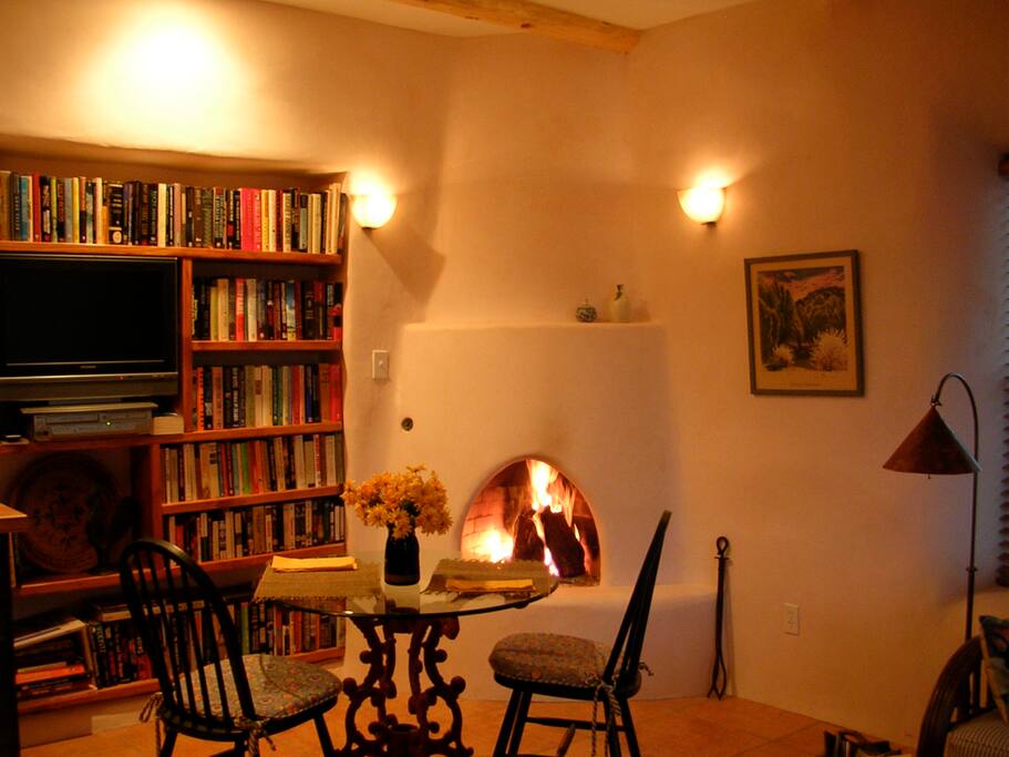 lovely dining area, gas kiva fireplace