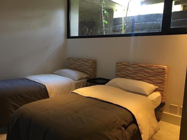 Cuarto 5 / Bed matrimonial with single beds