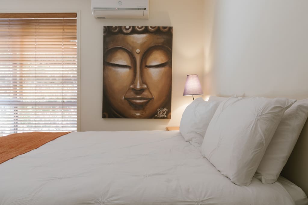 Guest Bedroom 1 with Queen Size Bed, TV, WIFI and wardrobe