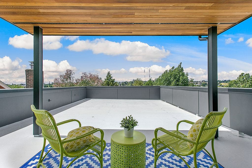 Rooftop deck