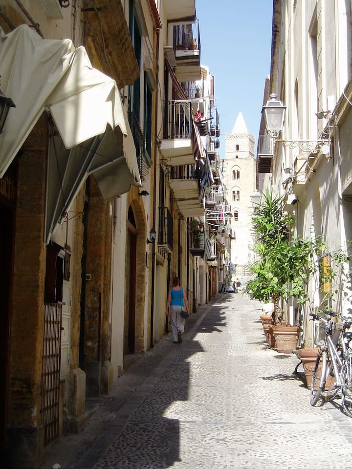 Steps from the Duomo and the Beach Apartments for Rent in Cefalù