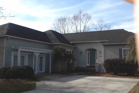 Wilmington Guest Suite