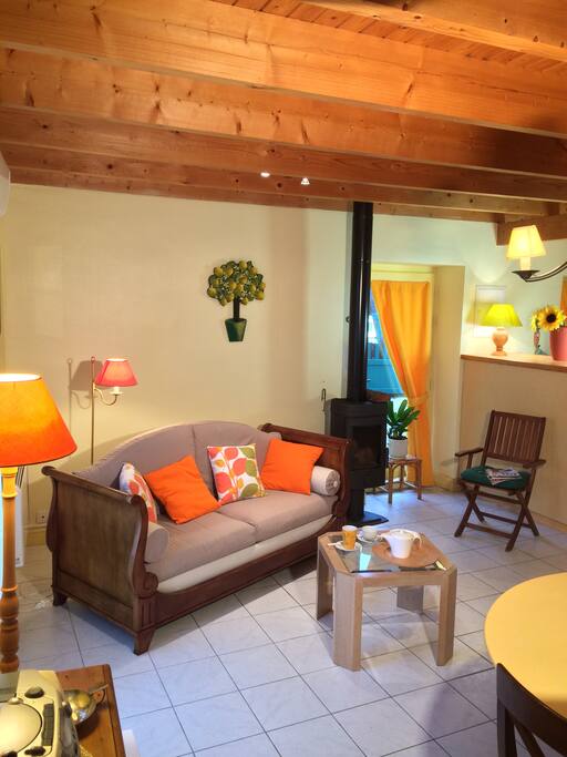 Salon et espace repas