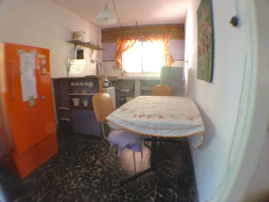 Equipped kitchen, very bright, direct access to the outside.