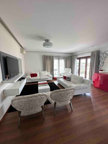 Glamorous Penthouse Private Swimming Pool, Oriente gallery image 5