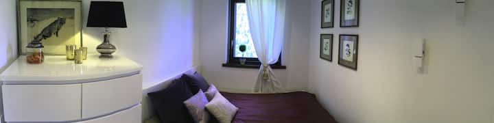 Dormitorio II con vistas a praderas y montañas 