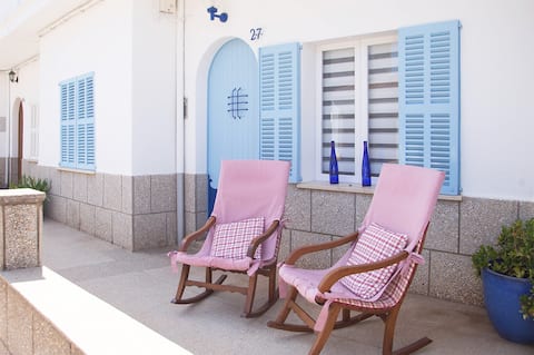Anuncio de Airbnb popular: Can Blau en Felanich