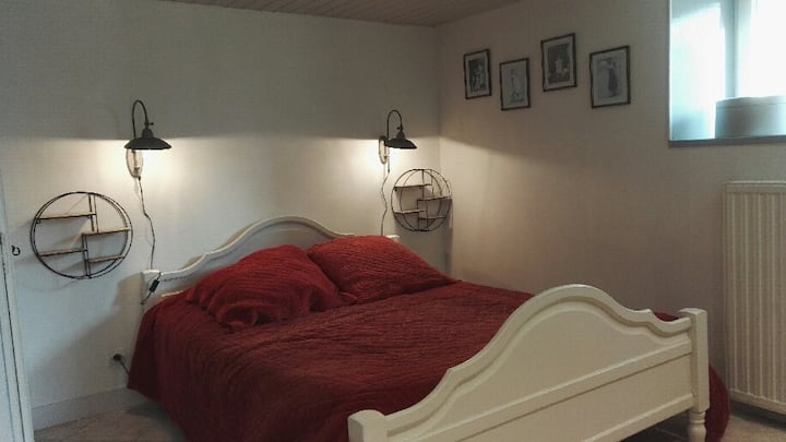 سرير مزدوج في الطابق الأرضي