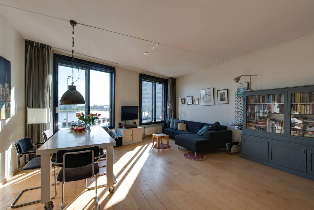 The living room seen from the dinner table.
