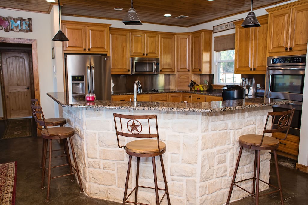 Large full kitchen