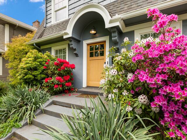 Monthly Rental – Stylish 2BR in SE Ladd’ gallery image 2