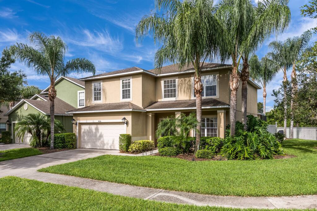 Front and Side view of home. No Neighbors behind or on one side. End of the private street.