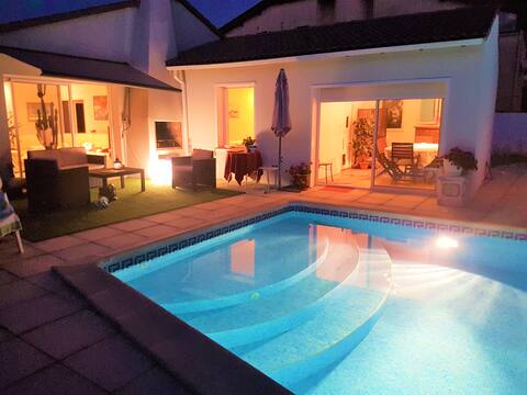 Luxury house, pool, garden, north of Toulouse