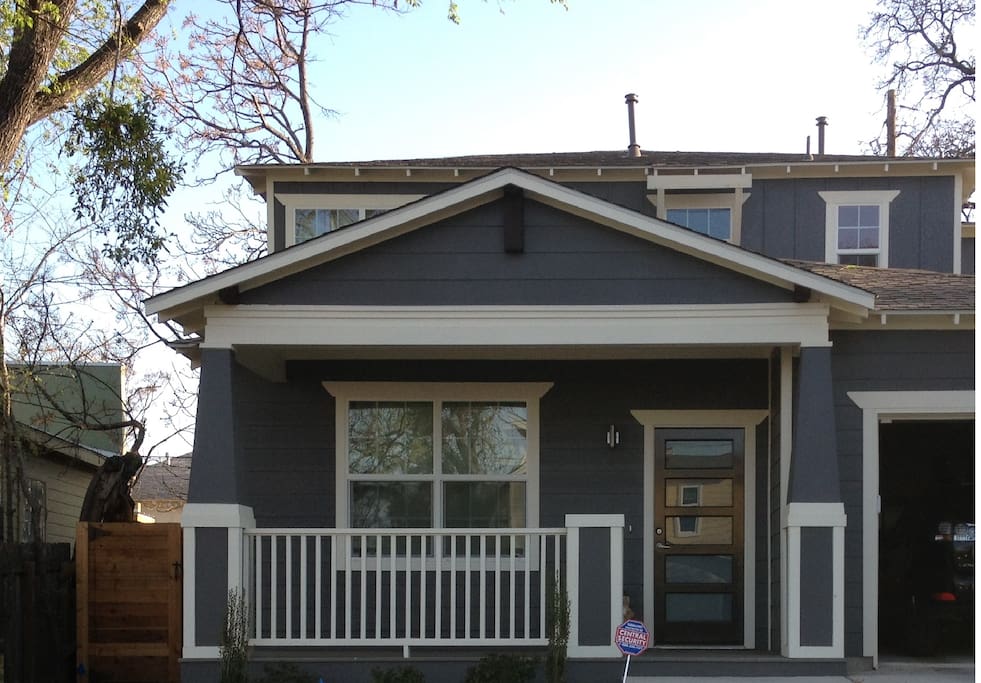 Spacious contemporary bungalow