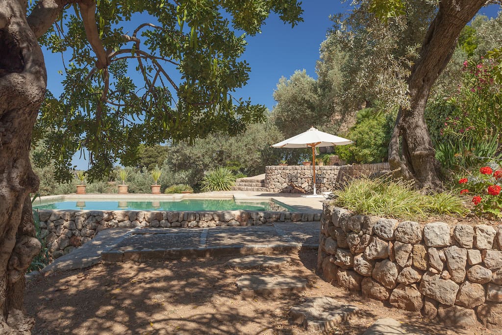 In the middle of nature only 2km from village Soller and 2km from port of Soller