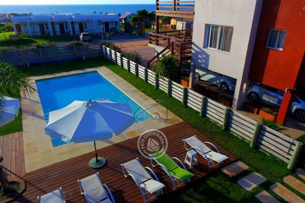 Vista aerea de la piscina