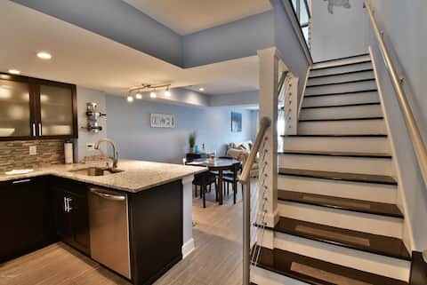 Popular Airbnb listing: Turtle Villa|Ocean Front/New DECK; B Building in Harbor Island