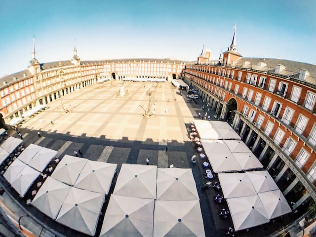 Airbnb Madrid Ferienwohnungen Unterkunfte Autonome