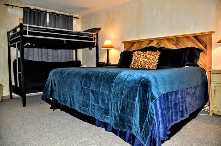 Charming rustic King Bed with memory topper and Twin over Double