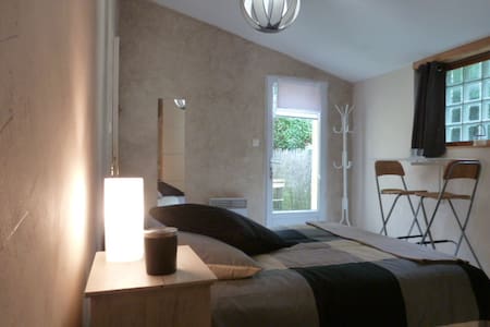 Room + Breakfast and private bathroom