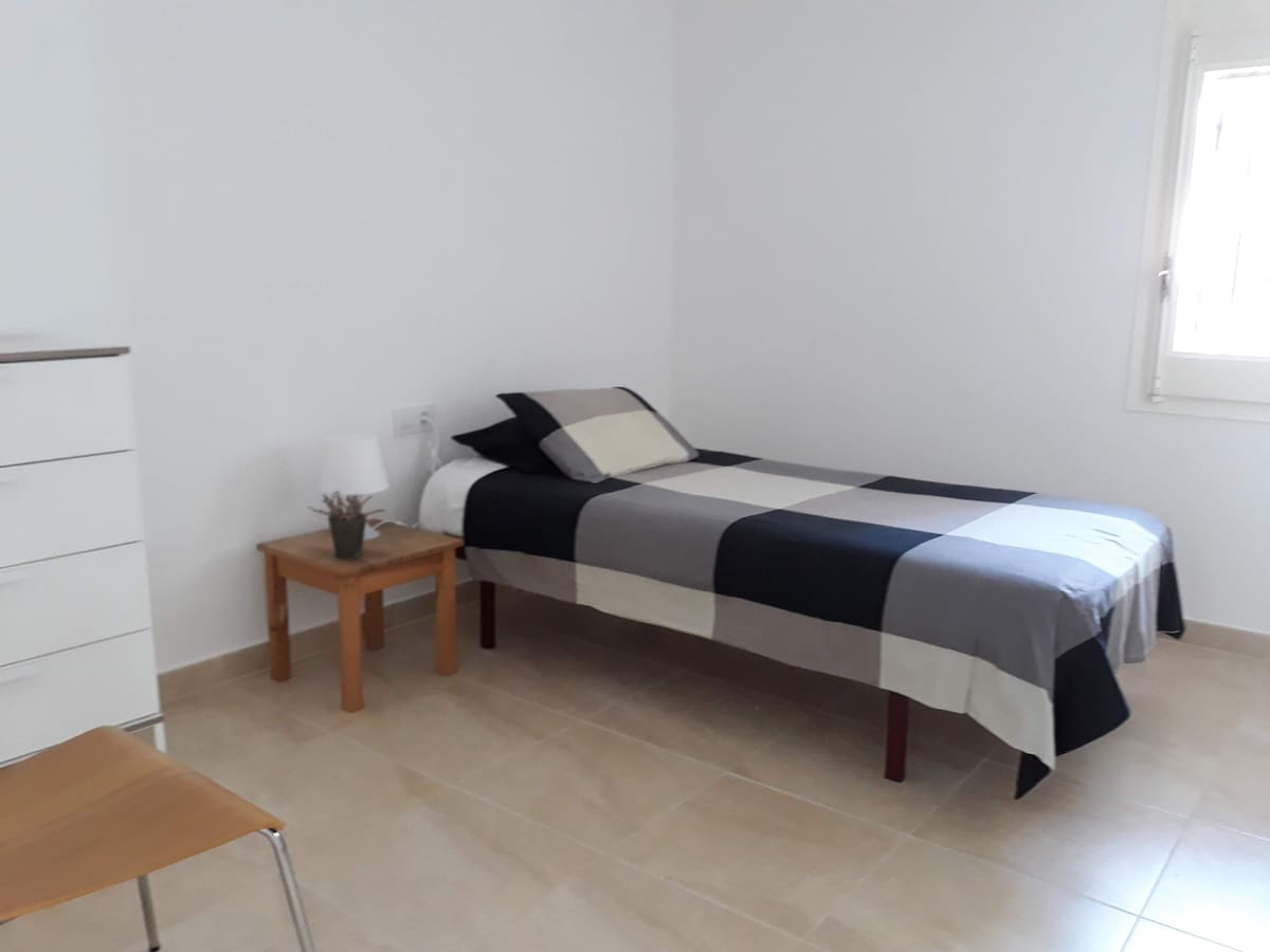 jednoposteľová izba