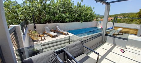 Luxory apartment 1 with swimming pool