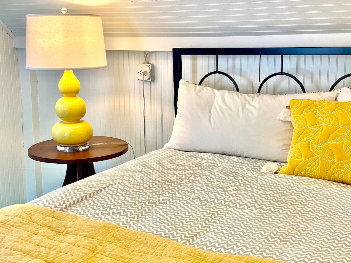 Hlavná spálňa s manželskou posteľou King. 