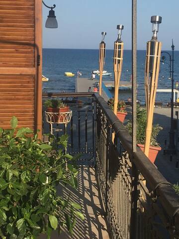 Larnaca Centre Beach Guest Room No 1 with balcony