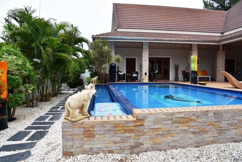 Smart House Resort Pool Villa