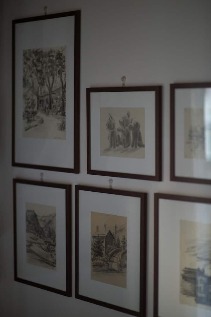 חדר סטודיו, פרטים