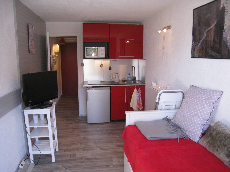 Pièce à vivre avec kitchenette