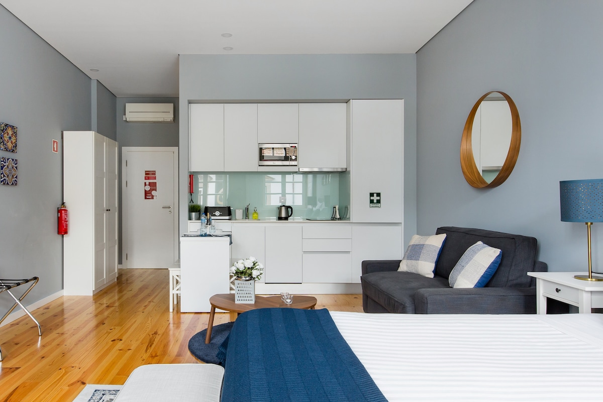 Popular Airbnb listing: Historic, elegant and cozy loft in Porto